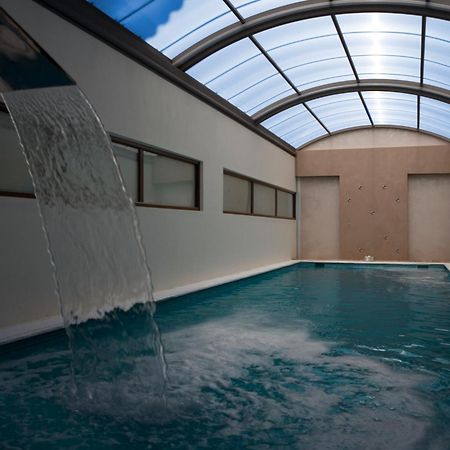 발리스 리조트 호텔 볼로스 외부 사진 The indoor pool
