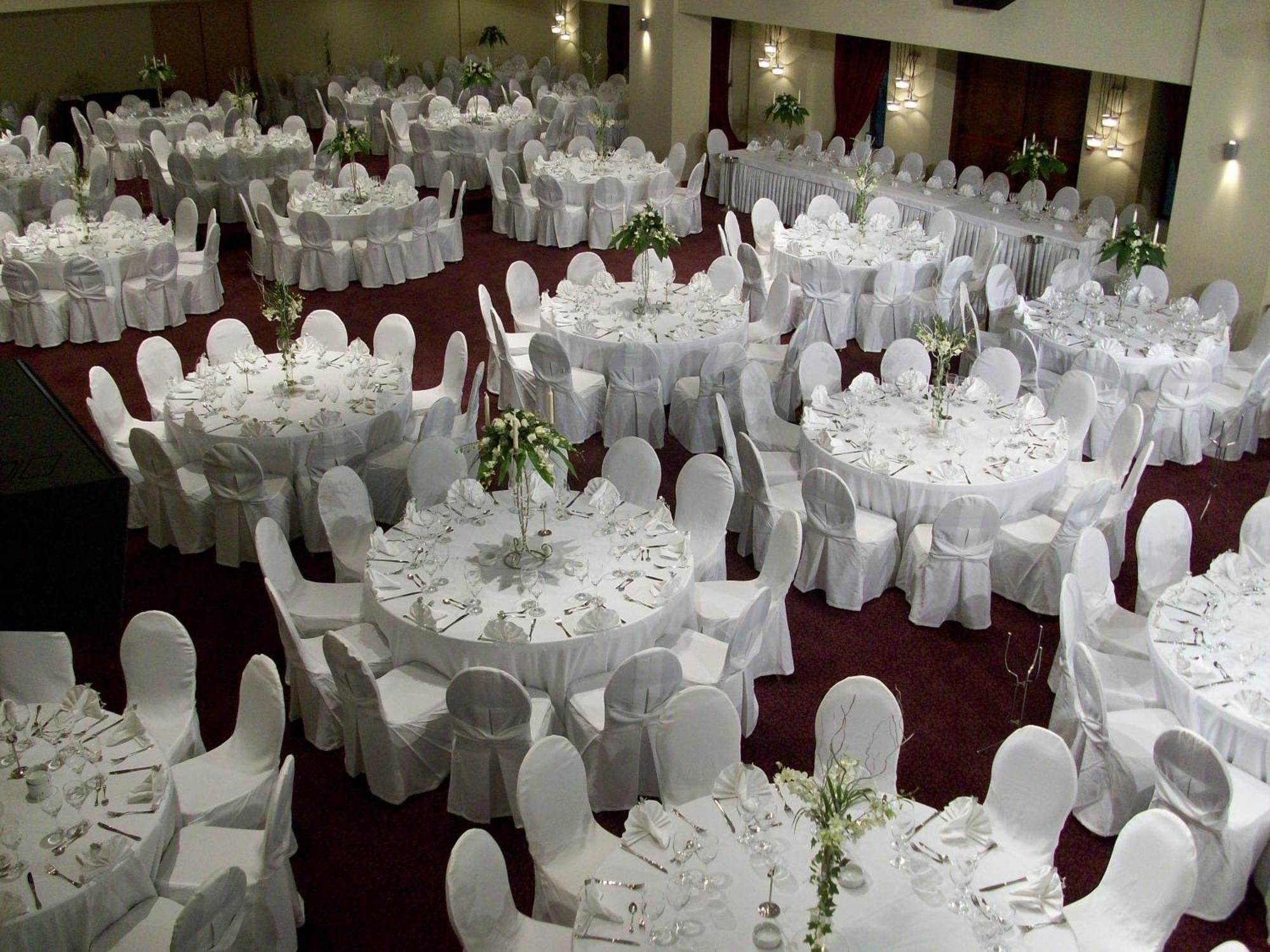 발리스 리조트 호텔 볼로스 외부 사진 A wedding reception