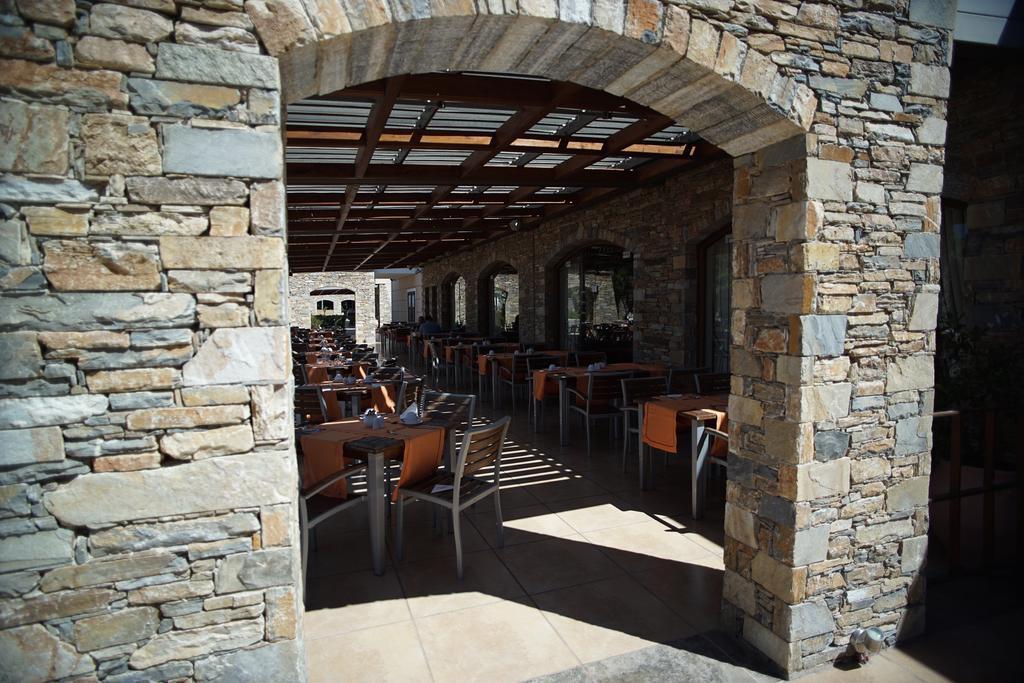 발리스 리조트 호텔 볼로스 외부 사진 The interior of the restaurant